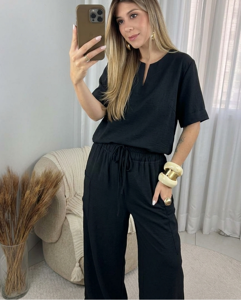 Kit 2 Conjuntos Blusa Decote V e Calça