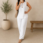Conjunto Lucienne™ Blusa com Decote de Abertura Frontal e Calça Pantalona